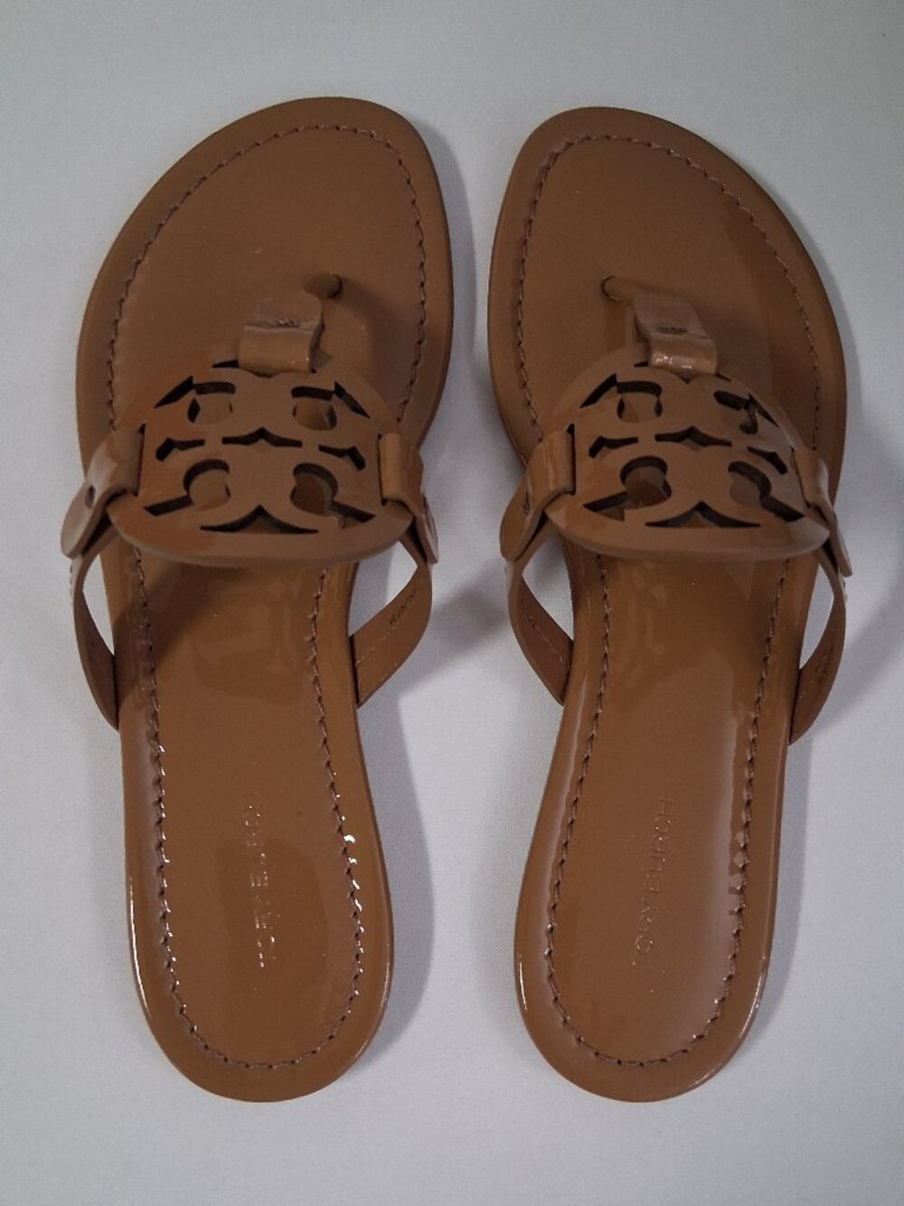Tory Burch Miller Patent Leather Sandals Color: Tan Size: 7 NEW - Picture 2 of 7